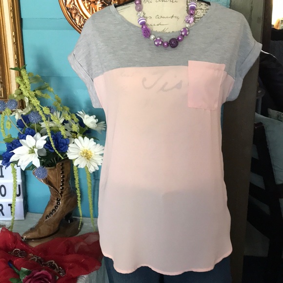 Women’s casual blouse - Picture 2 of 3